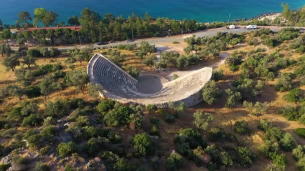 Θέατρο Kas Hellenistic Και Πράσινα Δέντρα Αντάλια Τουρκία Αεροφωτογραφία Από — Αρχείο Βίντεο