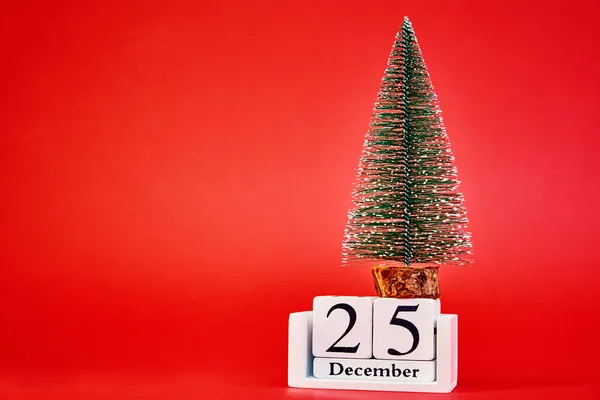 Frohe Weihnachten Und Ein Gutes Neues Jahr Kleiner Spielzeug Weihnachtsbaum — Stockfoto