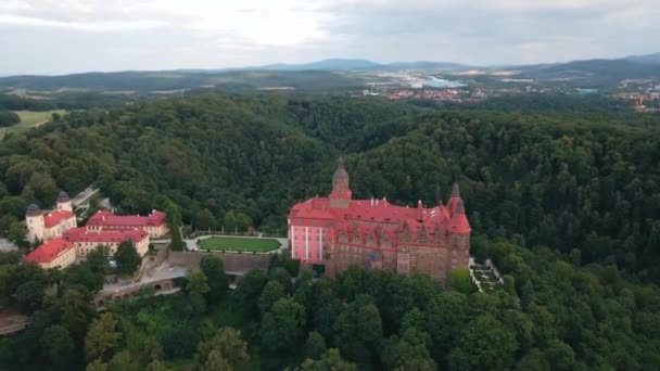 Κάστρο Ksiaz Κοντά Walbzych Την Καλοκαιρινή Ημέρα Εναέρια Θέα Διάσημο — Αρχείο Βίντεο