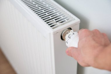 El ısısı radyatör düğmesi termostat.