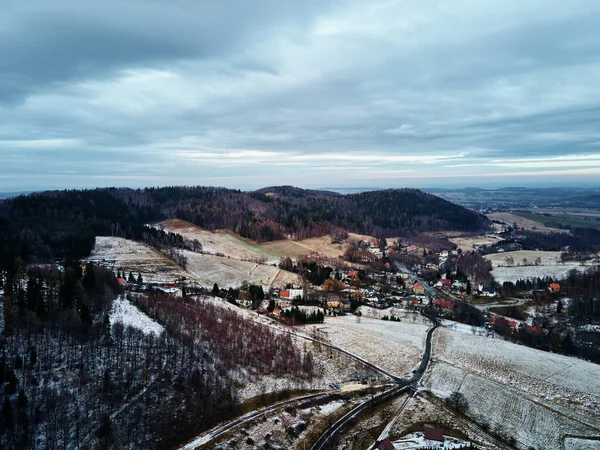 Paesaggio Invernale Con Montagne Villaggio Vista Aerea Panorama Natura — Foto Stock