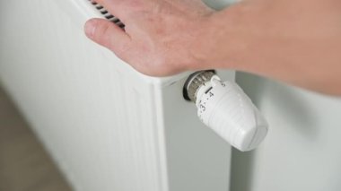 El ısısı radyatör düğmesi termostat.