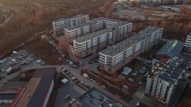 Veduta aerea della zona residenziale della città europea — Video Stock