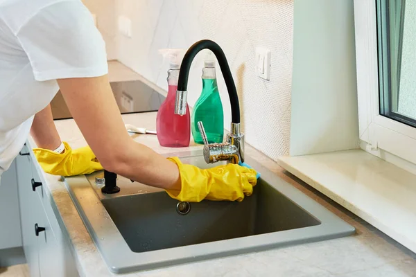 Woman Cleaning Water Tap Sink Kitchen — Photo