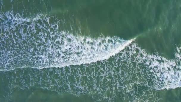 Top View Sea Surface Waves Splashes Beautiful Ocean Landscape Turquise — Stockvideo