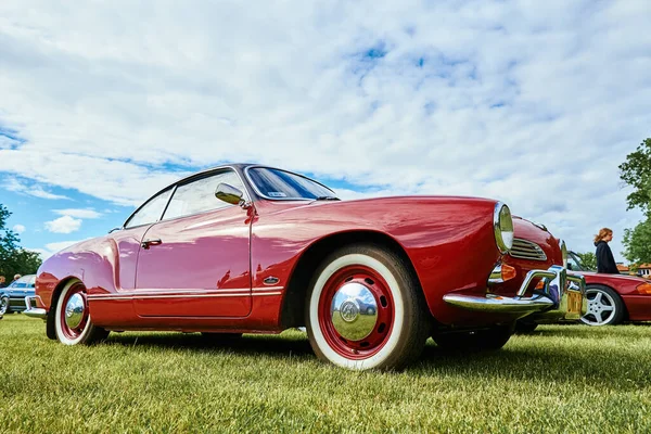 Red Vintage Volkswagen Karmann Ghia Car Show Retro German Sport — Stock Photo, Image