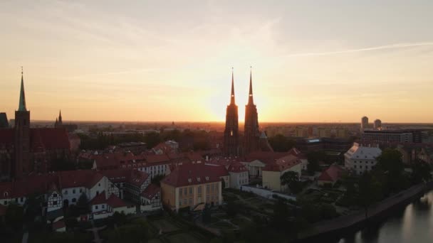 Drone Flight Tumski Island Cathedral John Baptist Wroclaw Morning Sunrise — Stockvideo