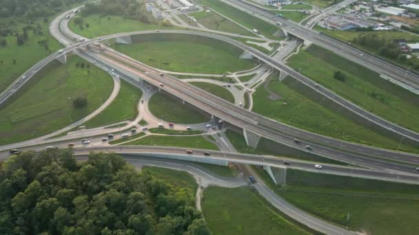 Aerial View Cars Driving Intersection City Transportation Roundabout Infrastructure Highway — Vídeos de Stock