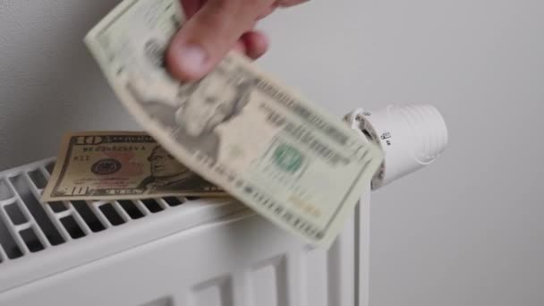 Counting Dollar Bills Heating Radiator Energy Crisis Concept Rising Costs — Stock videók