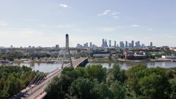 Varsovia Vista Aérea Sobre Puente Swietokrzyski Sobre Río Horizonte Del — Vídeos de Stock