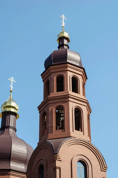 Edificio Ladrillo Rojo Iglesia Ortodoxa Cristiana Edificio Nuevo Construcción Frente — Foto de Stock