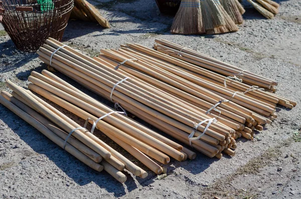 Feria Del Agricultor Aire Libre Nuevas Asas Madera Para Palas — Foto de Stock