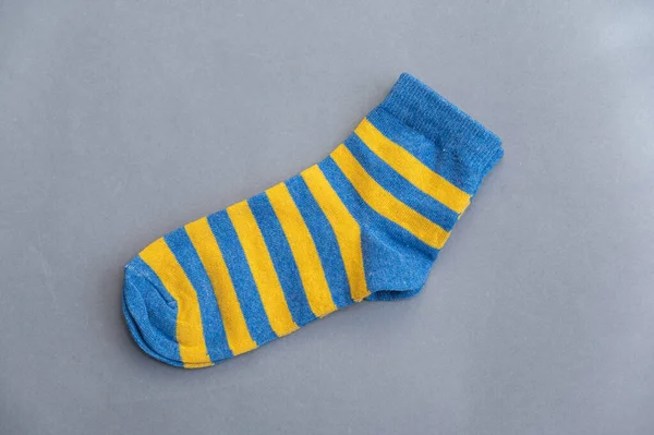 Blue Yellow Socks Gray Background Pair Bright Colorful Striped Socks — Stock Photo, Image