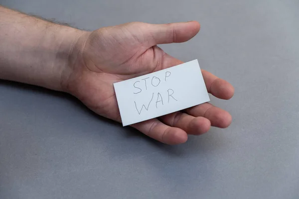 Σταματήστε Τον Πόλεμο Χειρόγραφα Γκρι Γράμματα Ανοιχτή Ανδρική Παλάμη Λευκή — Φωτογραφία Αρχείου