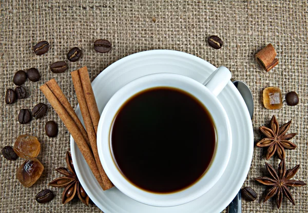 Cup of hot black brewed turkish coffee. — Stock Photo, Image