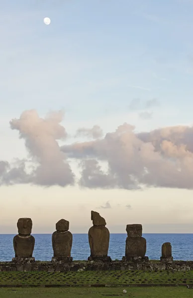 Moai z Wyspy wielkanocnej — Zdjęcie stockowe