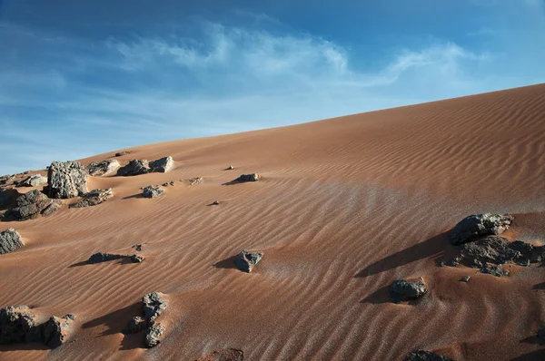 Erg Chebbi sandy dunes of Sahara Desert at the evening, Morocco. — Stock Photo, Image
