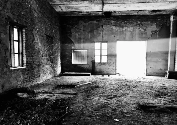 Old Abandoned Building Broken Windows Monochrome Black White — Stock Photo, Image