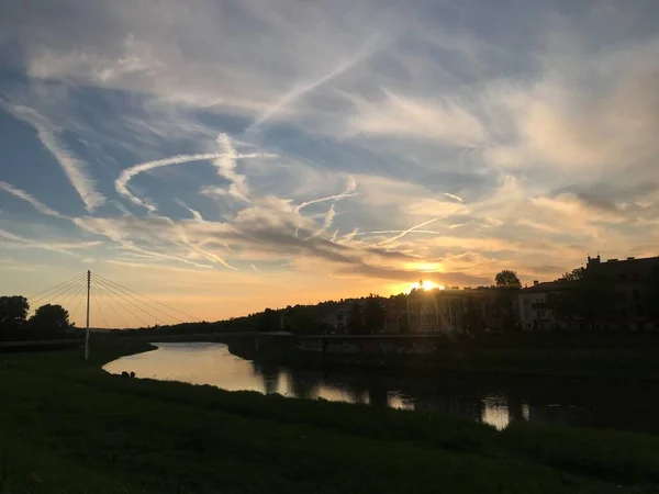 Sunset Overlooking River San Przemysl Poland Clouds Beautifully Smeared Sky — Stock Photo, Image