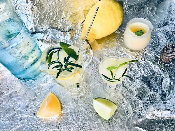 Cold Lemon Drink Which One Can Add Some Alcohol Ice — Stock Photo, Image