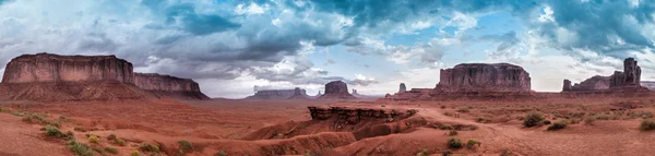 Horizonte panorâmica do Monument valley — Fotografia de Stock