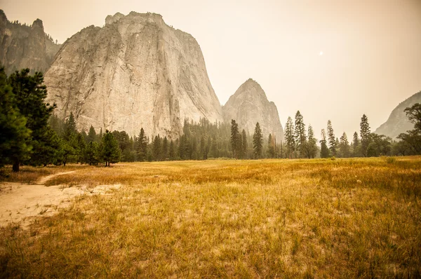 Yosemite i brand — Stockfoto