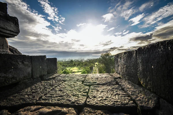 Budista templo borobudur de herança complexa em yogjakarta em java — Fotografia de Stock