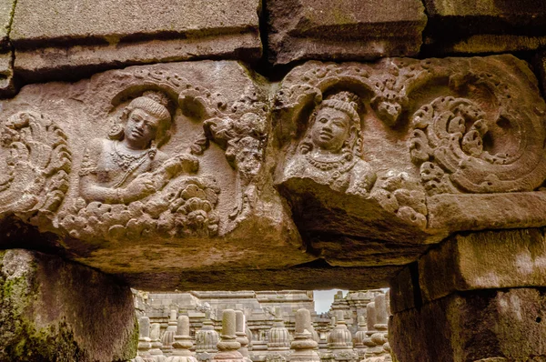 Hinduskie świątyni freske prombanan kompleks yogjakarta w Javie — Zdjęcie stockowe
