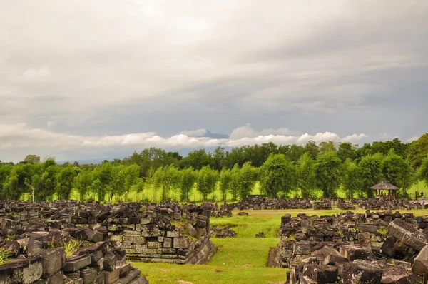 Buddist temple Borobudur Prombanan complex in Yogjakarta in Java — Stock Photo, Image