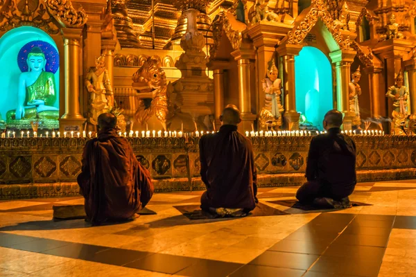 Shwedagon-Pagode in der Stadt Rangun, Burma (Myanmar)) — Stockfoto