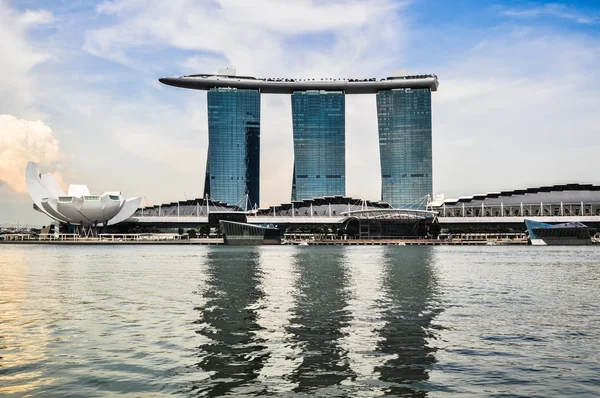 SINGAPORE MARCH 31 The Marina Bay Sands Resort Hotel on Mar 31 — Stock Photo, Image