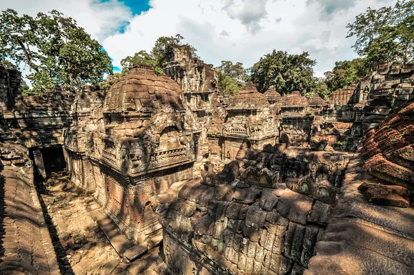 Prastaré buddhistické Khmerská chrám v komplexu angkor wat, siem reap c — Stock fotografie