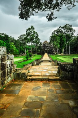 Khmer kompleksi içinde siem reap, bayon Tapınağı ve angkor wat Kamboçya