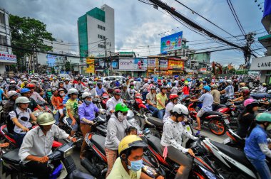 Saigon, vietnam - 15 Haziran: karayolu trafik üzerinde 15 Haziran 2011 saig '