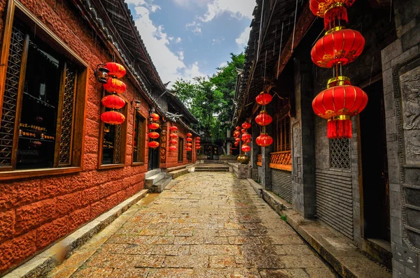 Lijiang Cina strade della città vecchia ed edifici — Foto Stock