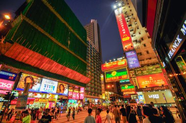 Hong kong gökdelenler, gece.