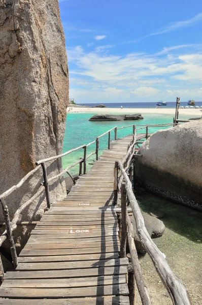 Koh Tao Boardwalk - una isla paradisíaca en Tailandia . —  Fotos de Stock