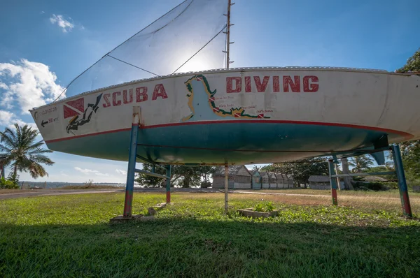 Scuba Diving boat on pigs bay, cuba — Stock Photo, Image