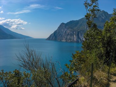 Garda Gölü İtalya 'nın en büyük gölüdür.