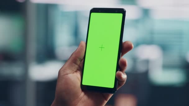 Smartphone de pantalla verde — Vídeos de Stock