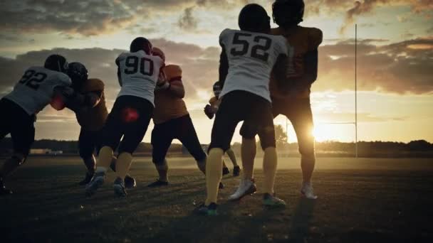 Amerikai futball játék kezdete — Stock videók
