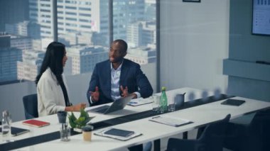 Ofis İki İş Adamları Toplantısı