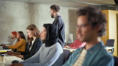 Çeşitli Öğrenciler Bilgisayar Bilimi Bilimi Sınıfı