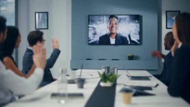 Ofis Video Konferansı Toplantısı