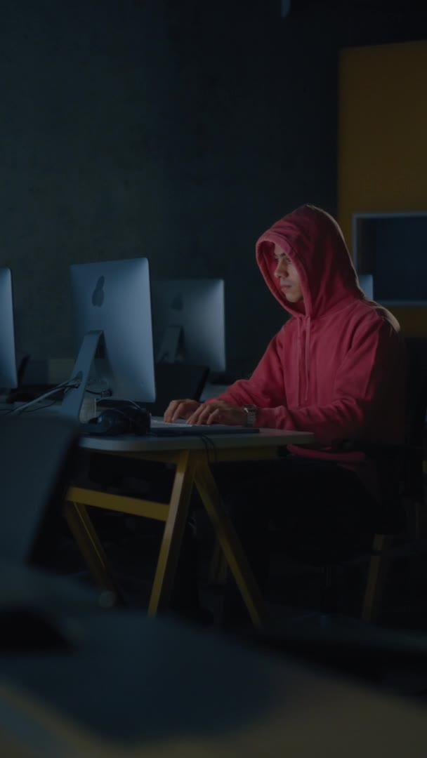 Vertical Screen Student Working on Computer Alone at Night — Stock Video