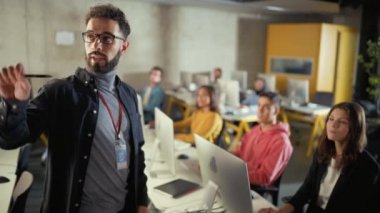 Çeşitli Öğrenci Bilgisayar Bilimleri Bilimi Sınıfı Öğretmeni