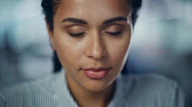 siyah kadın portresi