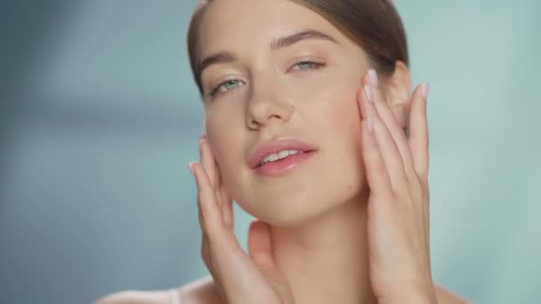 Närbild Kaukasiska skönhet modell — Stockvideo