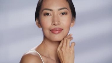 Yakın Çekim Asyalı Güzellik Modeli