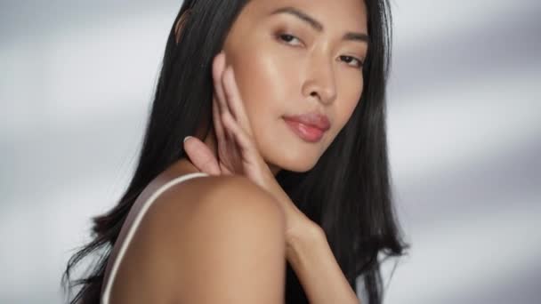 Primer plano retrato asiático belleza modelo — Vídeos de Stock